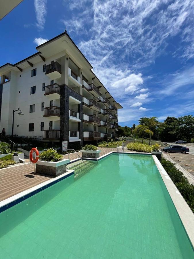 Kembali Condo Resort With Sea View Davao Exterior photo